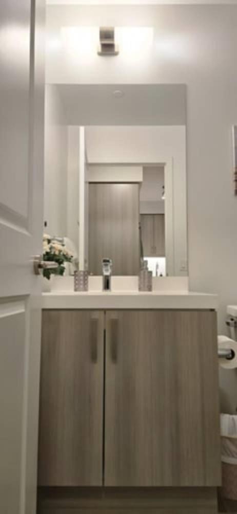 Nahani Way Properties Mississauga Ngoại thất bức ảnh